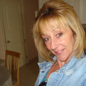 Meet your Posher, Larraine